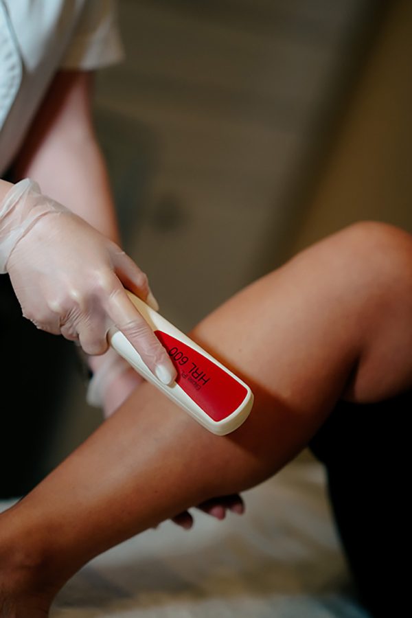 Grundlagen der Haut + EMF in der Kosmetik + Elektroepilation (RU)